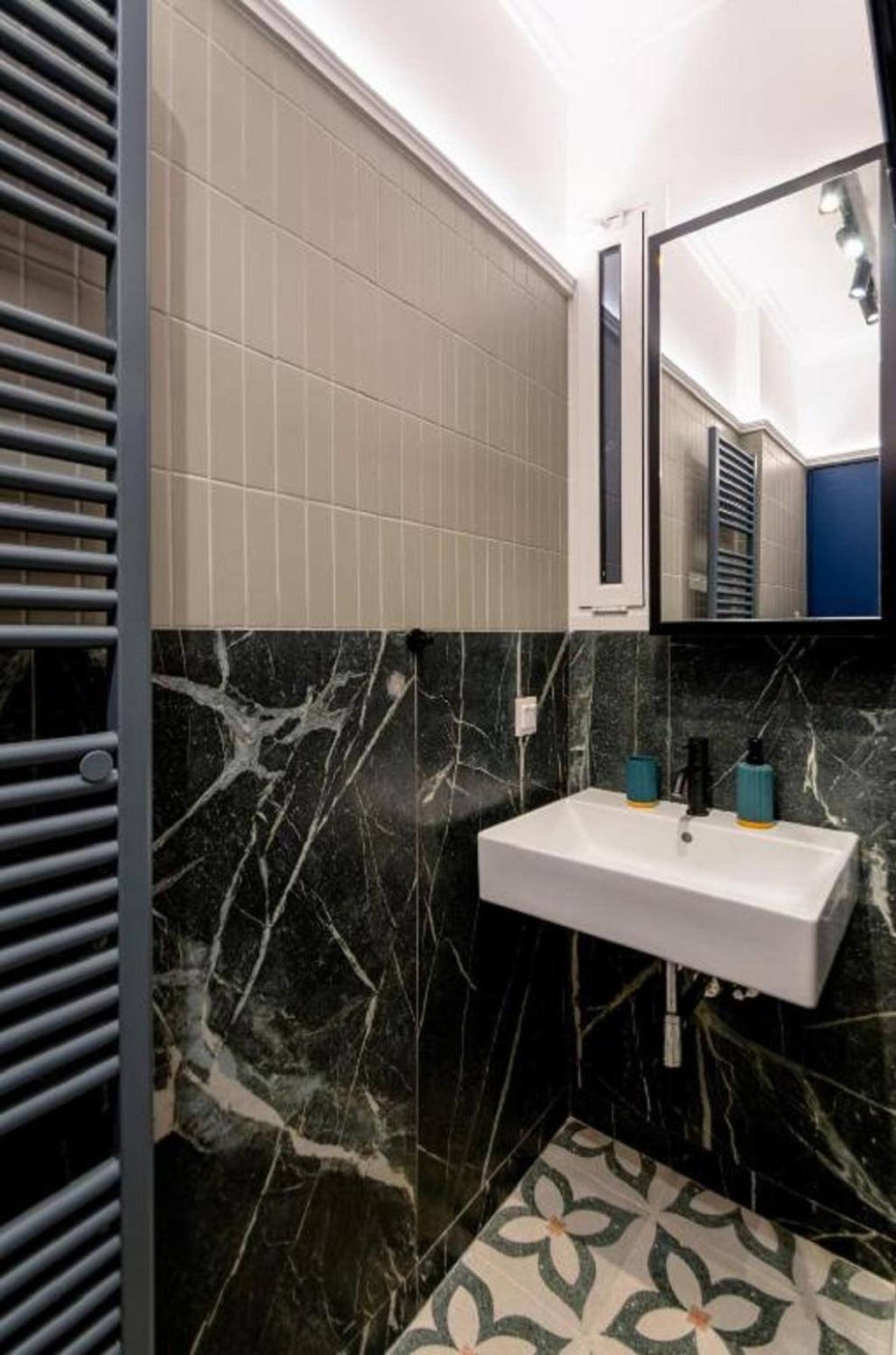 Smart And Elegant Home In The Centre Of アテネ エクステリア 写真